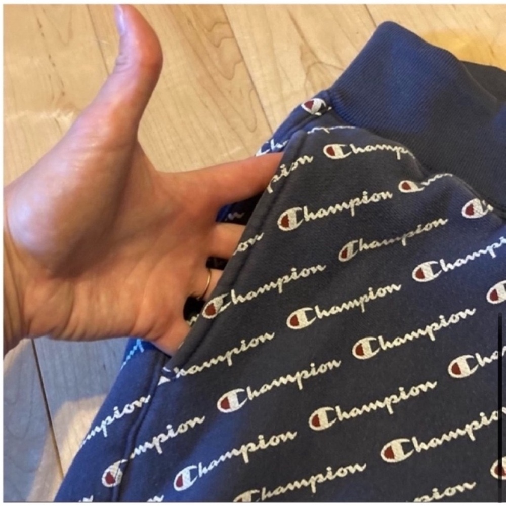 Champion Vintage logo printed reverse weave joggers size extra small XS - Picture 8 of 10